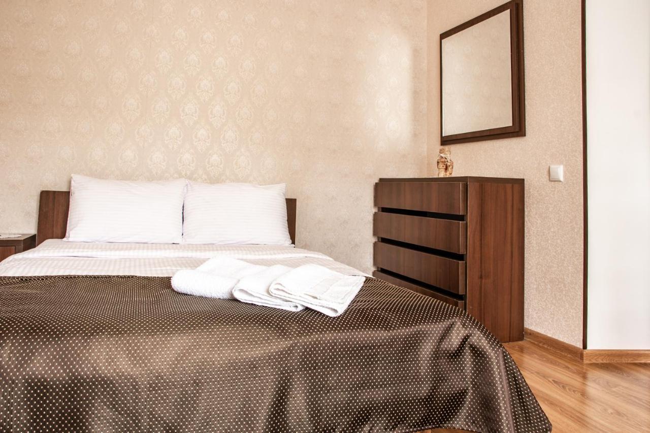 Bilya Richky Hotel Kamianets-Podilskyi Exterior photo